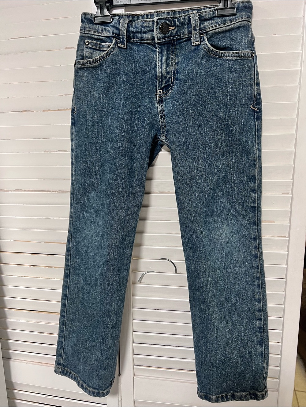Classic Blue Straight-Leg Jeans with Adjustable Waist Size 7